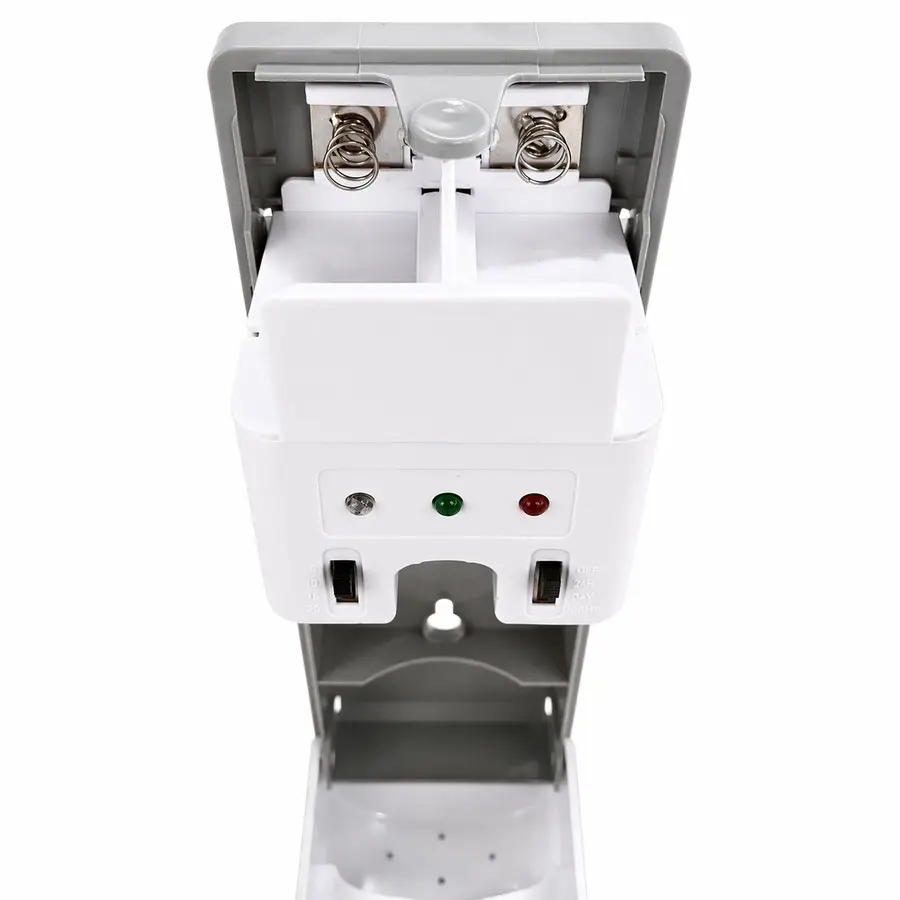 Захранване с батерии тип D на диспенсър ZZ Coopermatic за мухи и комари